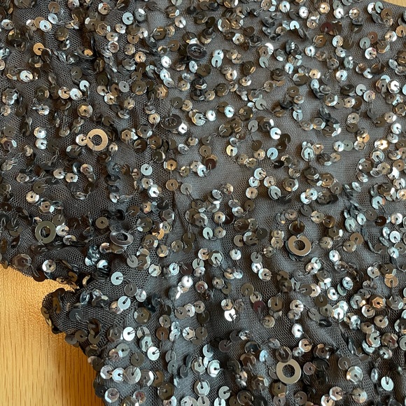 Adrianna Papell sequined formal gown. Size 8. Perfect condition. - Picture 2 of 4